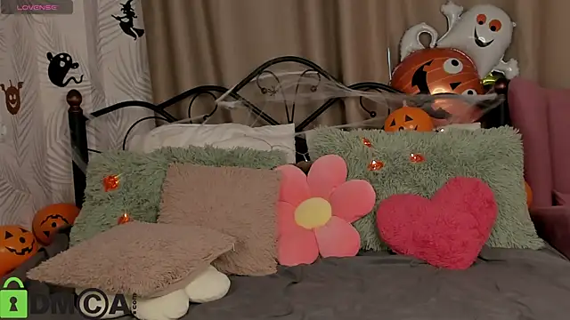 Agnes Passero online show from October 26, 8:42 am