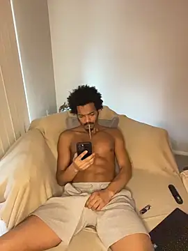 TRILLAHUNG online show from January 13, 6:24 pm