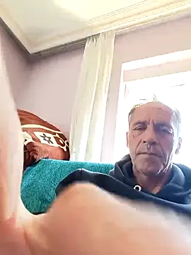 Snapshot of Meliwem12 chatting on April 28, 8:41 am Meliwem12 online show from April 28, 8:41 am