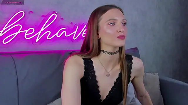 Snapshot of Alisha_Green chatting on September 17, 8:38 am Alisha Green online show from September 17, 8:38 am