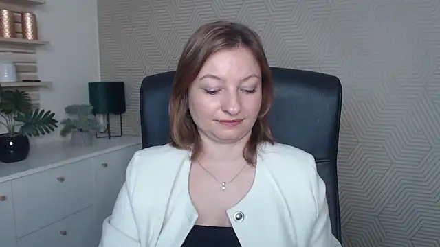 angelaSamt online show from November 14, 6:34 am