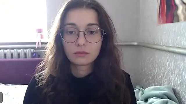 Snapshot of HotAnna2004 chatting on September 21, 10:50 am HotAnna2004 online show from September 21, 10:50 am