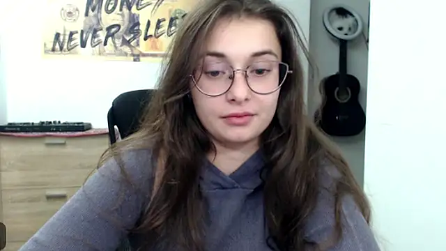 Snapshot of HotAnna2004 chatting on September 27, 8:36 pm HotAnna2004 online show from September 27, 8:36 pm