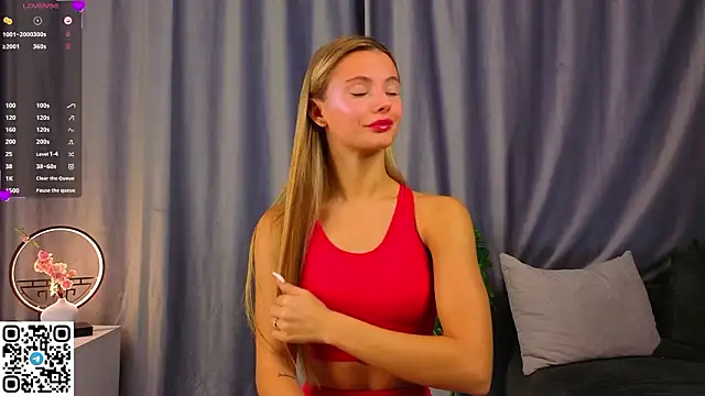 NaughtySeraphine online show from February 10, 5:11 am