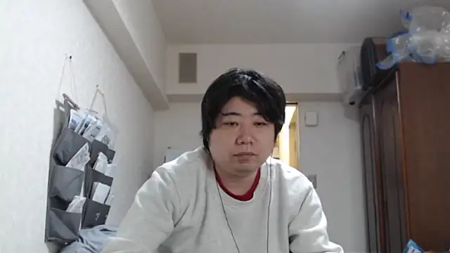 raterate555 online show from March 30, 7:09 am