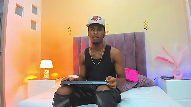 Kiaraa y Her Crazy online show from November 9, 5:50 am