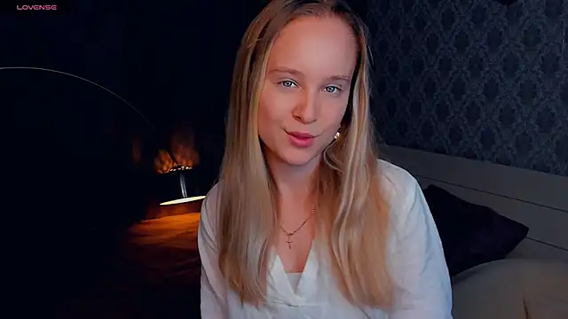 SoonMoor online show from September 10, 6:08 pm