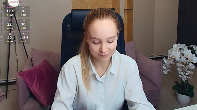 SoonMoor online show from December 3, 7:34 pm