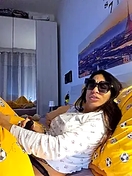 sexy7883 online show from November 7, 6:46 am