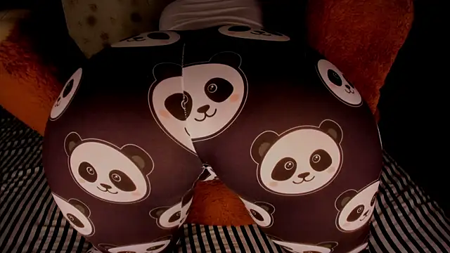 Snapshot of Gabby_Haze chatting on November 18, 7:07 pm Gabby Haze online show from November 18, 7:07 pm