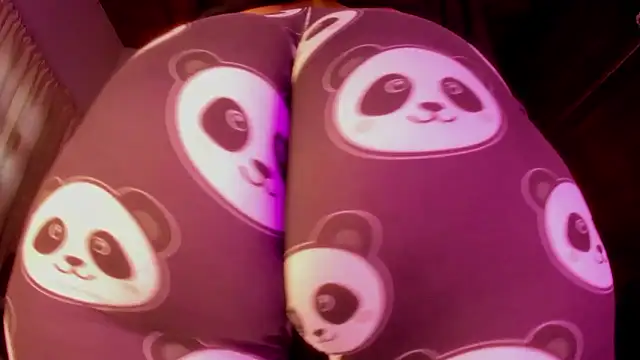 Snapshot of Gabby_Haze chatting on January 9, 9:16 pm Gabby Haze online show from January 9, 9:16 pm