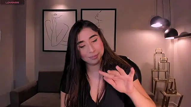 MayaMoretti  online show from December 20, 4:30 am