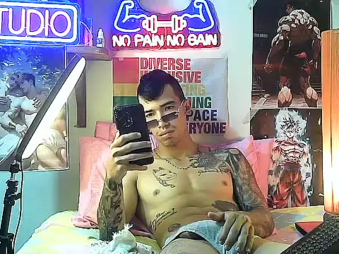 Strongcockfitness online show from September 25, 4:32 pm