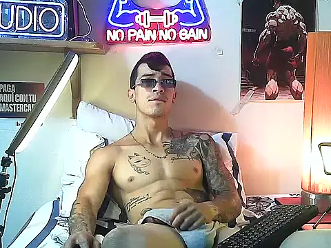 Strongcockfitness online show from October 11, 1:53 pm