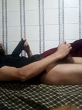 BeakedMezuza online show from April 30, 7:36 am