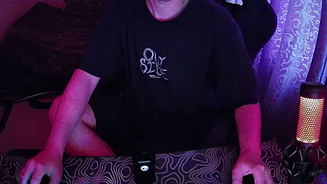 Snapshot of xXxHARDPORNxXx chatting on July 16, 5:02 am xXxHARDPORNxXx online show from July 16, 5:02 am