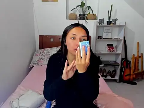 megan doll2123 online show from December 17, 5:30 pm