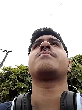 Snapshot of Deivi159078 chatting on October 2, 7:43 pm Deivi159078 online show from October 2, 7:43 pm