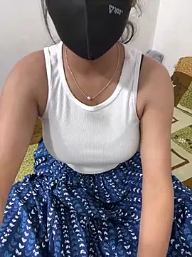 Snapshot of Sex_Queen_aaraya chatting on April 6, 4:52 pm Sex Queen aaraya online show from April 6, 4:52 pm