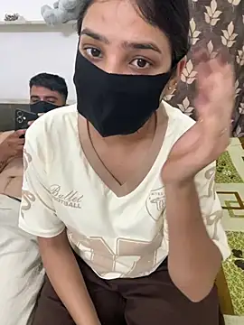 Snapshot of Sex_Queen_aaraya chatting on June 27, 1:50 pm Sex Queen aaraya online show from June 27, 1:50 pm