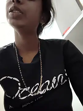 Hot-Soniya2 online show from November 12, 7:13 pm