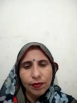 Snapshot of Hot_liya54 chatting on April 2, 5:27 am Hot liya54 online show from April 2, 5:27 am