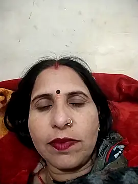 Snapshot of Hot_liya54 chatting on April 4, 11:13 pm Hot liya54 online show from April 4, 11:13 pm