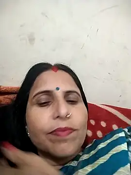 Snapshot of Hot_liya54 chatting on April 8, 8:14 am Hot liya54 online show from April 8, 8:14 am