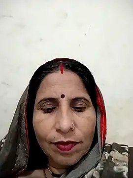 Snapshot of Hot_liya54 chatting on April 9, 7:47 am Hot liya54 online show from April 9, 7:47 am