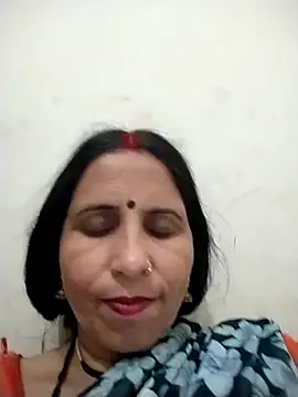 Snapshot of Hot_liya54 chatting on April 11, 4:28 am Hot liya54 online show from April 11, 4:28 am