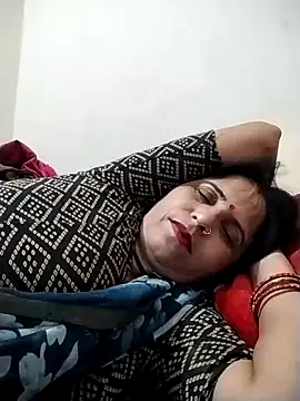 Snapshot of Hot_liya54 chatting on April 27, 8:18 pm Hot liya54 online show from April 27, 8:18 pm