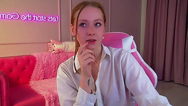 AgataFoxley online show from October 1, 8:26 pm