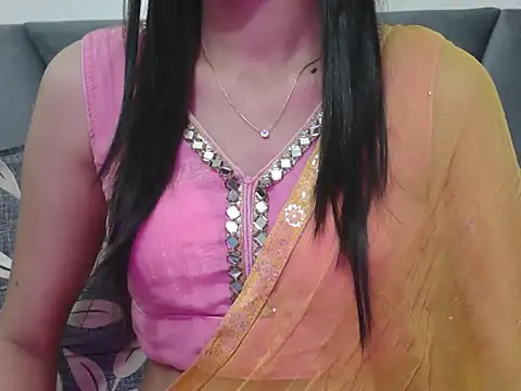 Snapshot of cute_seemu chatting on October 26, 10:43 am cute seemu online show from October 26, 10:43 am