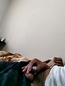 Snapshot of j3tt360 chatting on February 24, 4:05 pm j3tt360 online show from February 24, 4:05 pm