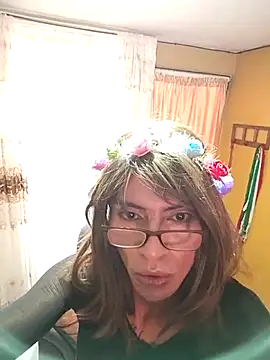 Snapshot of UpcomingCinnamon92 chatting on November 22, 9:47 pm UpcomingCinnamon92 online show from November 22, 9:47 pm