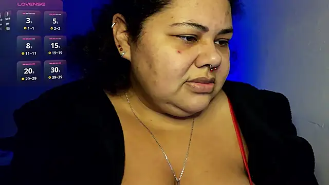 Snapshot of xlatinastar chatting on July 8, 4:22 pm xlatinastar online show from July 8, 4:22 pm