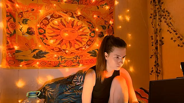 AliceCUNTach online show from February 1, 5:06 am