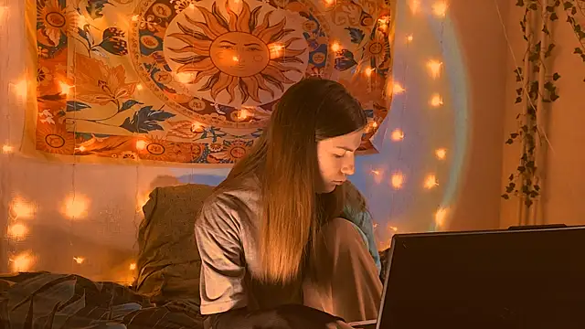 AliceCUNTach online show from February 10, 5:22 am