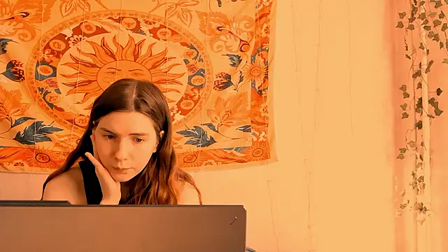 AliceCUNTach online show from March 25, 5:57 am