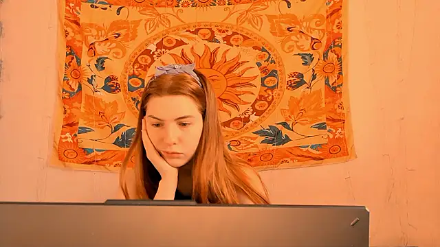 AliceCUNTach online show from March 30, 5:08 am