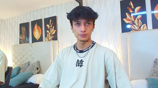 Lean Portman online show from November 10, 9:25 pm