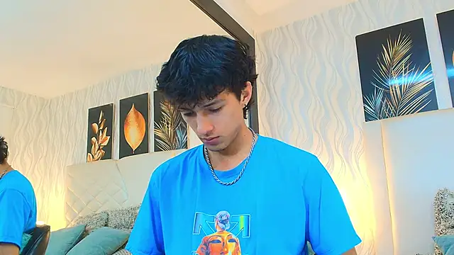 Lean Portman online show from February 15, 8:49 pm