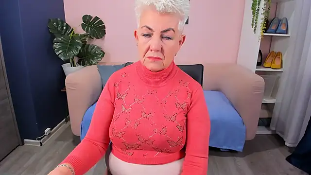 HotandMature online show from November 2, 9:00 am