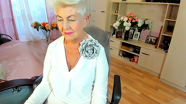 HotandMature online show from February 24, 1:31 pm