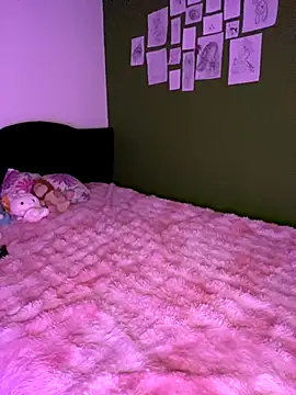 Snapshot of Valen-Foxx chatting on October 8, 6:22 am Valen-Foxx online show from October 8, 6:22 am