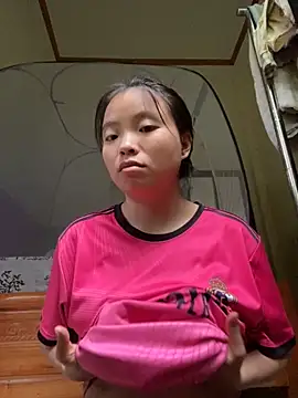 viluna online show from November 8, 2:12 am