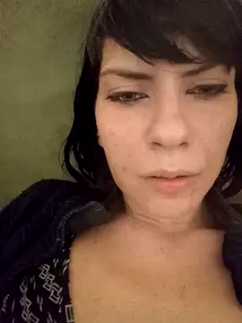 Snapshot of Lea9816 chatting on October 19, 1:34 pm Lea9816 online show from October 19, 1:34 pm