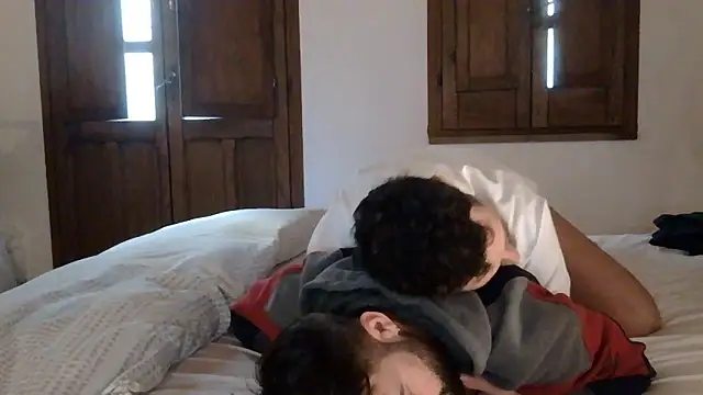 Amicisegreti online show from February 28, 4:08 pm