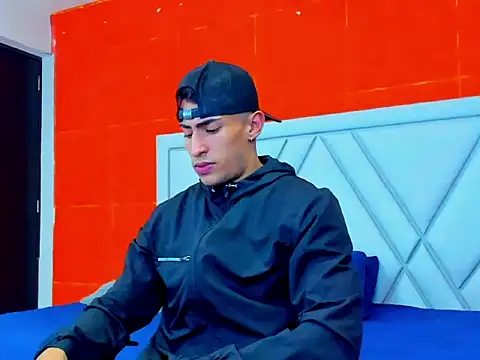 Snapshot of adrian_ray chatting on October 11, 5:33 pm adrian ray online show from October 11, 5:33 pm