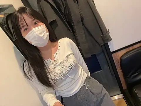 hikiwarinatto xoxo online show from January 18, 1:09 am